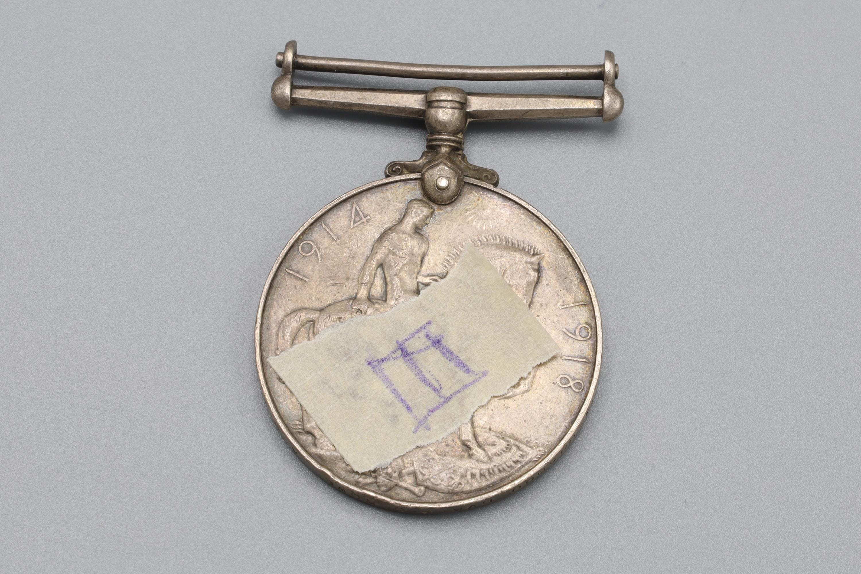 Great Britain A 1918 King GEORGE V War Silver Medal Military Collectibles WWI Collectibles UK