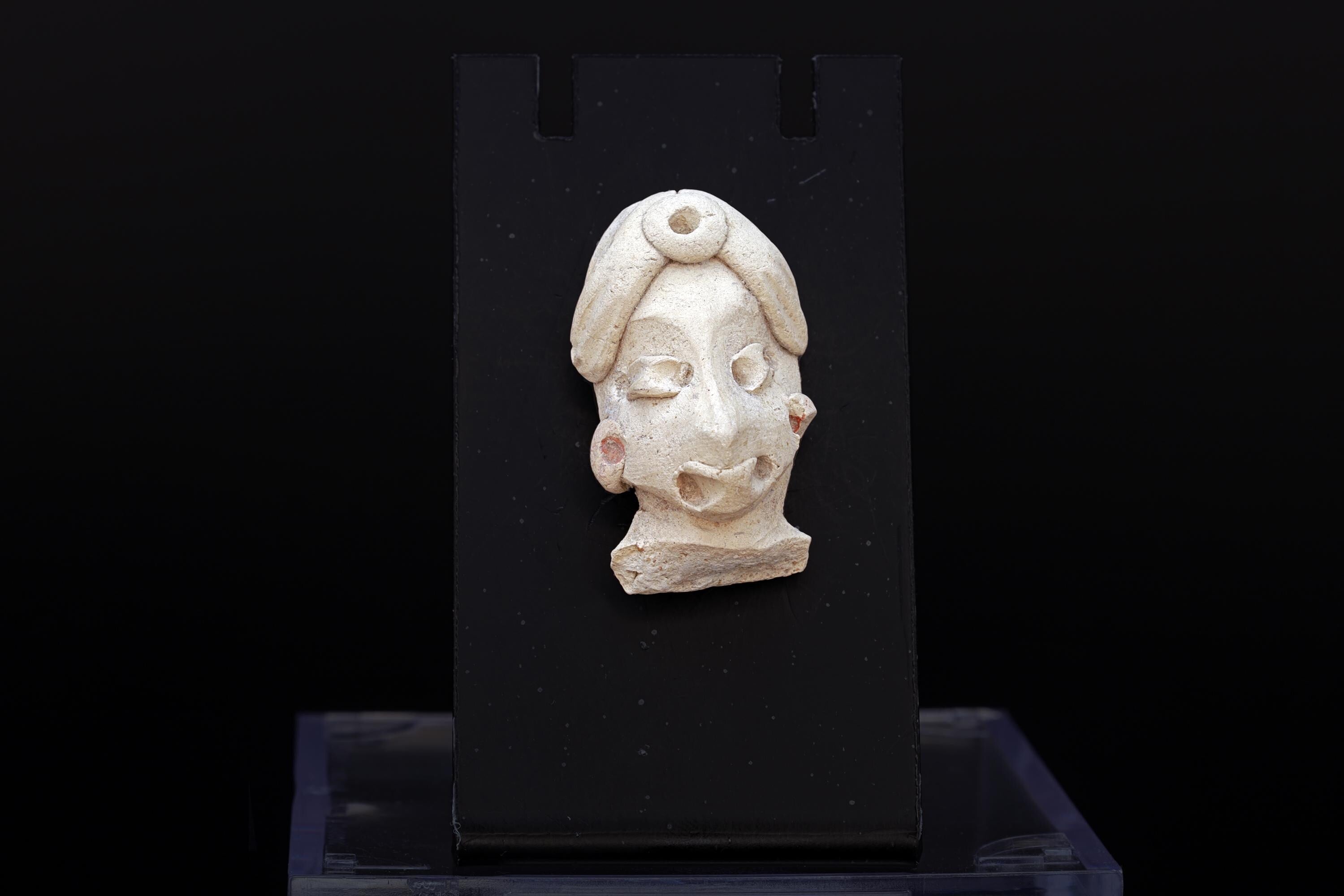 Ancient Chichimeca Quauhchichitl Head Of A Larger Figure From Chupicuaro Culture, Mexican Mesoamerica Art Between The 400 BCE To 200 AD