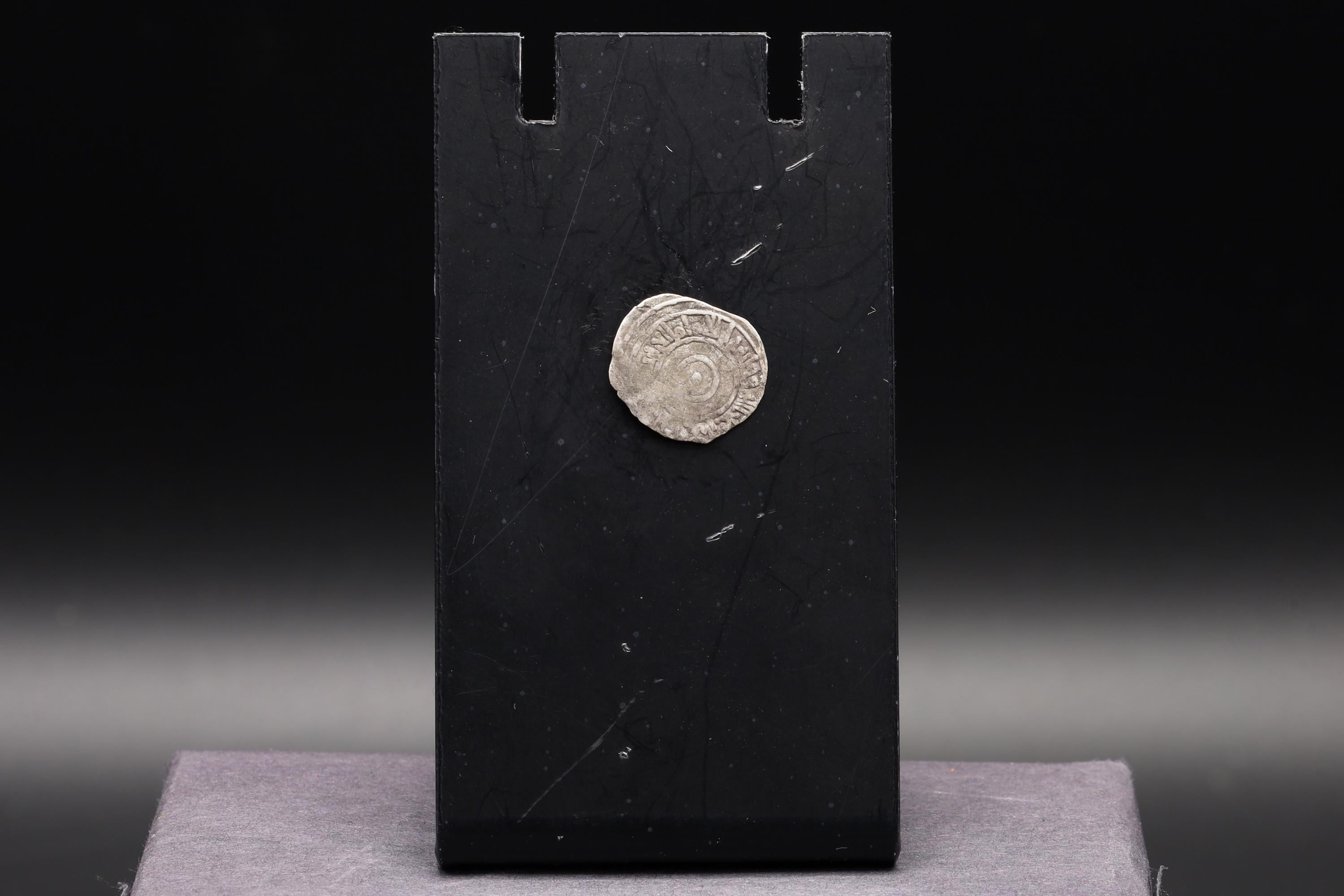 Medieval Egypt, Fatimids, al-Aziz Billeh, Fractional Value Of Half Dirham, Silver Coin With Arabic Calligraphy. Numismatics Collectibles