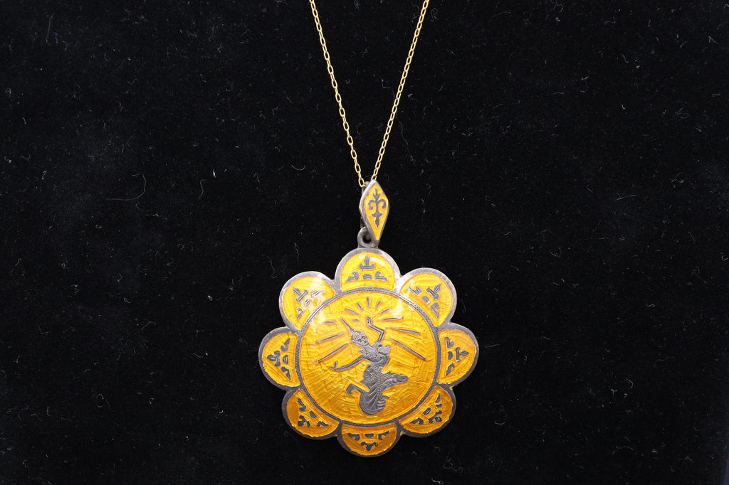 Vintage 1940s Pendant Necklace With Gold Niello And Sterling Silver, Dancing Buddhist Mekkala, Kingdom Of Siam, Asia Jewelry And Fashion