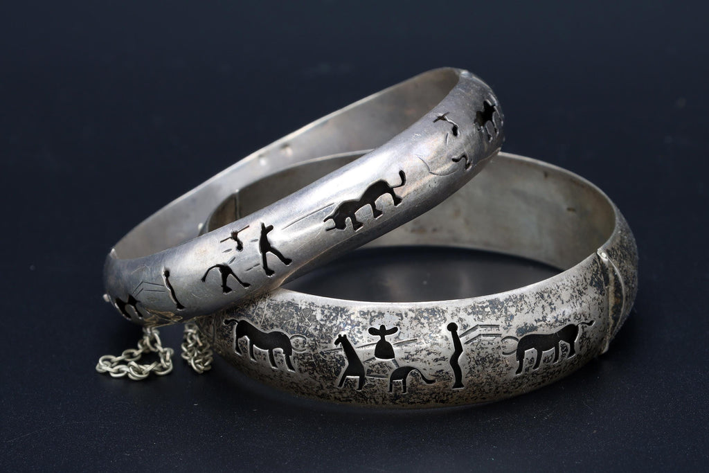 Taxco Mexico, FarFan FF And LCJ Bracelets, A Pair Of Sterling Silver Bangle With Matador Motifs, Bull Fighting, Modernist Jewlery, Art Deco