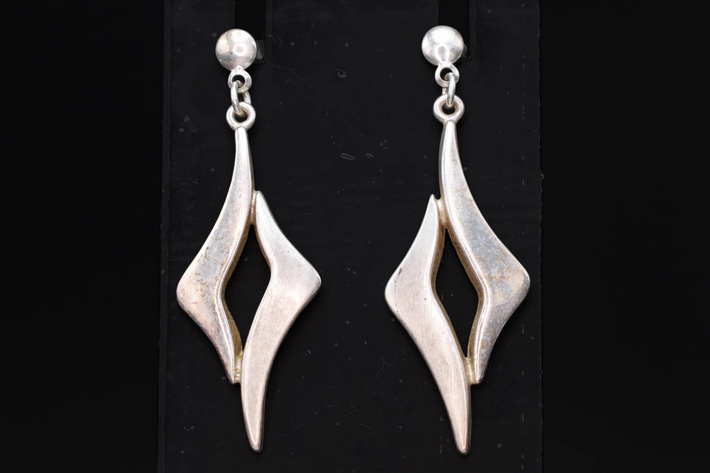Modernist Abstract Dangle Earrings With A Wavy Flame Design, Vintage 925 Sterling Silver Handmade Artisan Jewelry