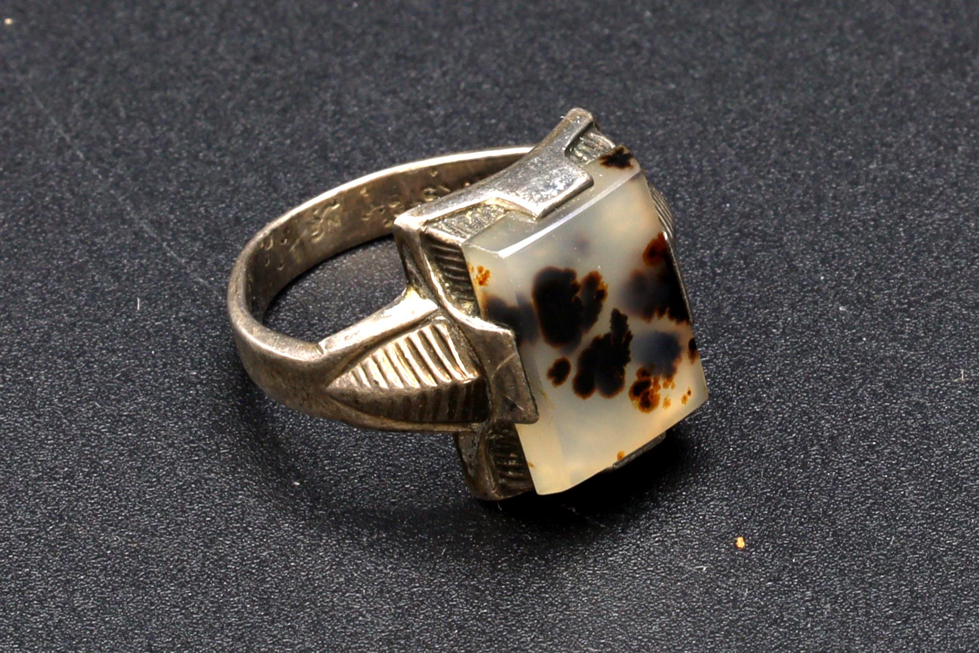 Uncas Jewelry, Sterling Silver And Moss Agate Ring Size 4 With Jeweler Hallmarks, Art Deco Fashion Accessories, Retro Americana