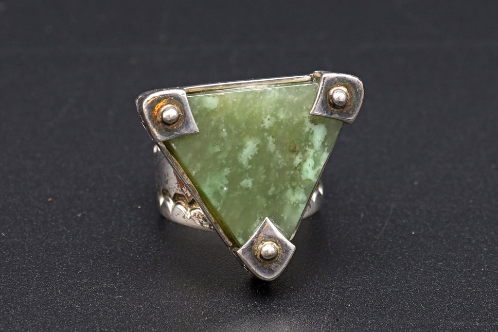Desert Rose, Jay King Jewelry, Statement Ring Size 5 1/2 USA Charts, Sterlign Silver And Jadeite Nephrite, Triangle Shaped, Post Modern Art