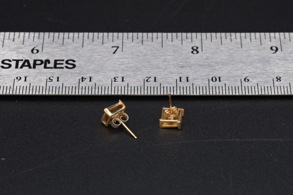 White Diamonds Grid, Small Baby Stud Earrings, Made Out With 10 Karats Yellow Gold And 32 Gemstones, Womens And Children Gold Jewelry