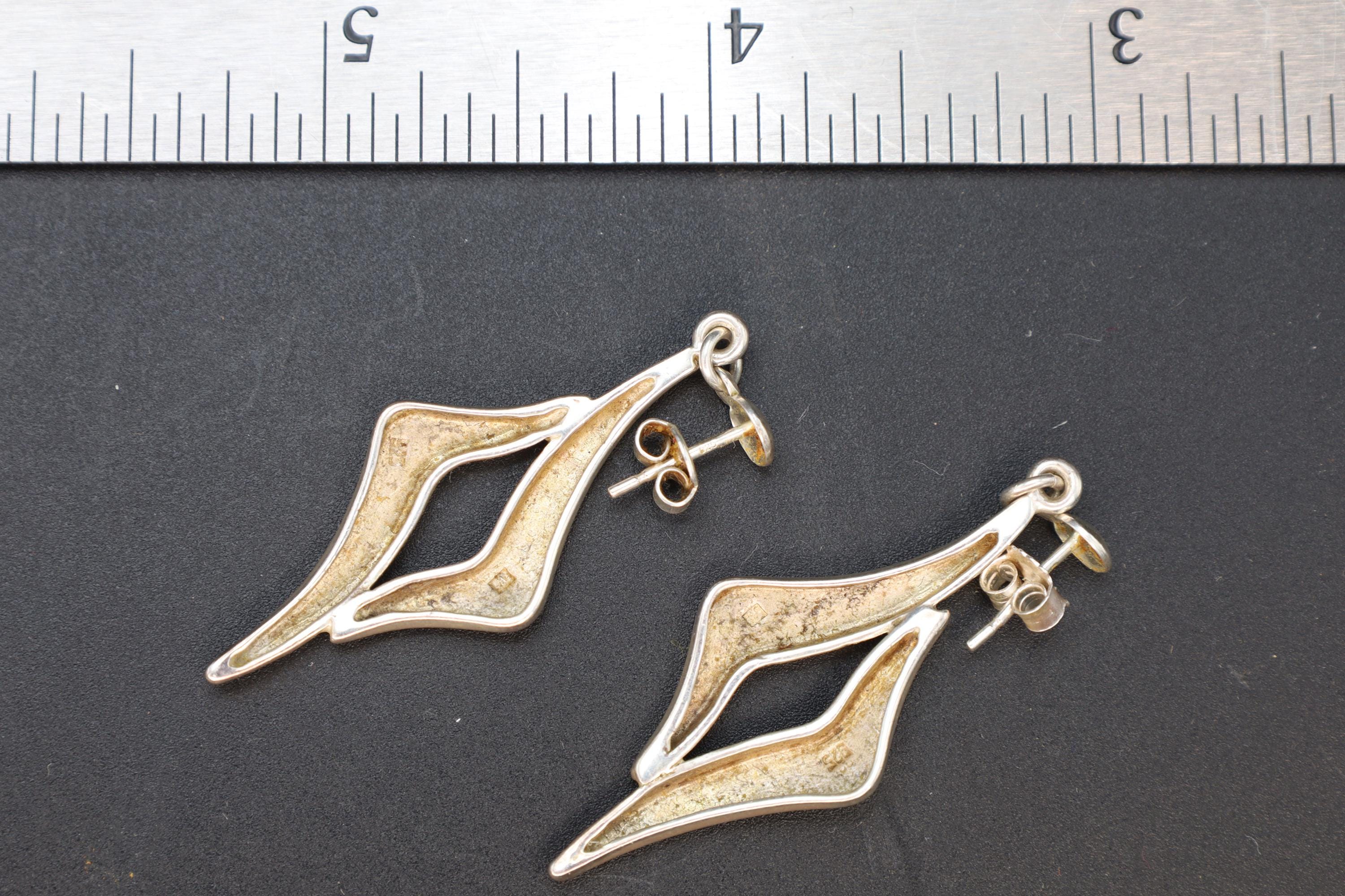 Modernist Abstract Dangle Earrings With A Wavy Flame Design, Vintage 925 Sterling Silver Handmade Artisan Jewelry