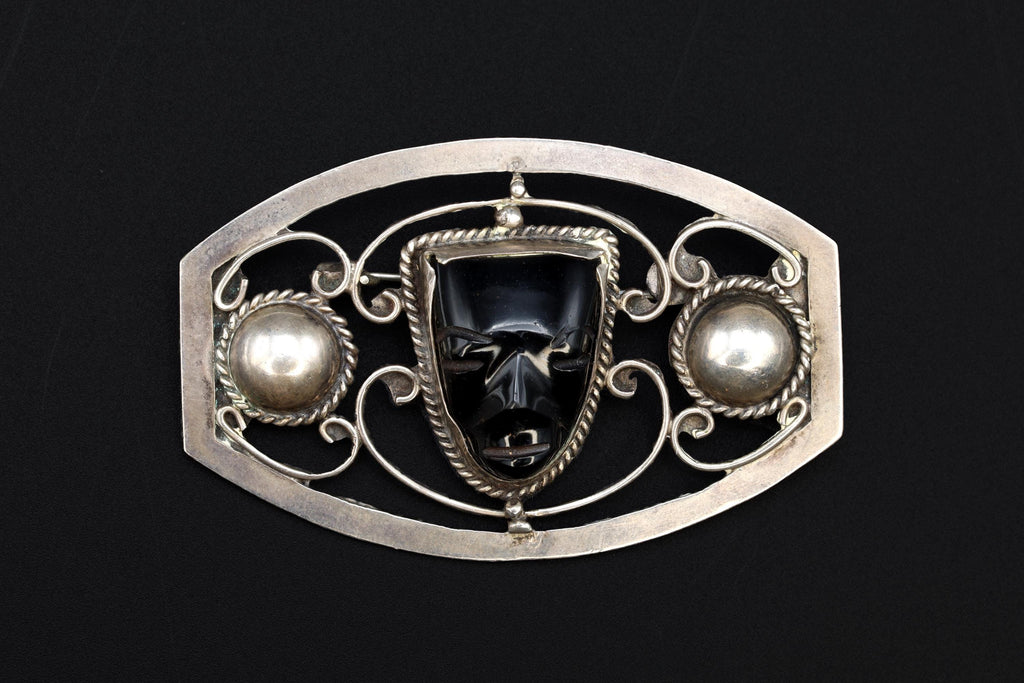 Art Deco Jewelry From Mexico, A Mid Century Brooch Pin On Neo Aztec Design, Sterling Silver And Carved Black Onyx, Retro Ethnic Fashion Art