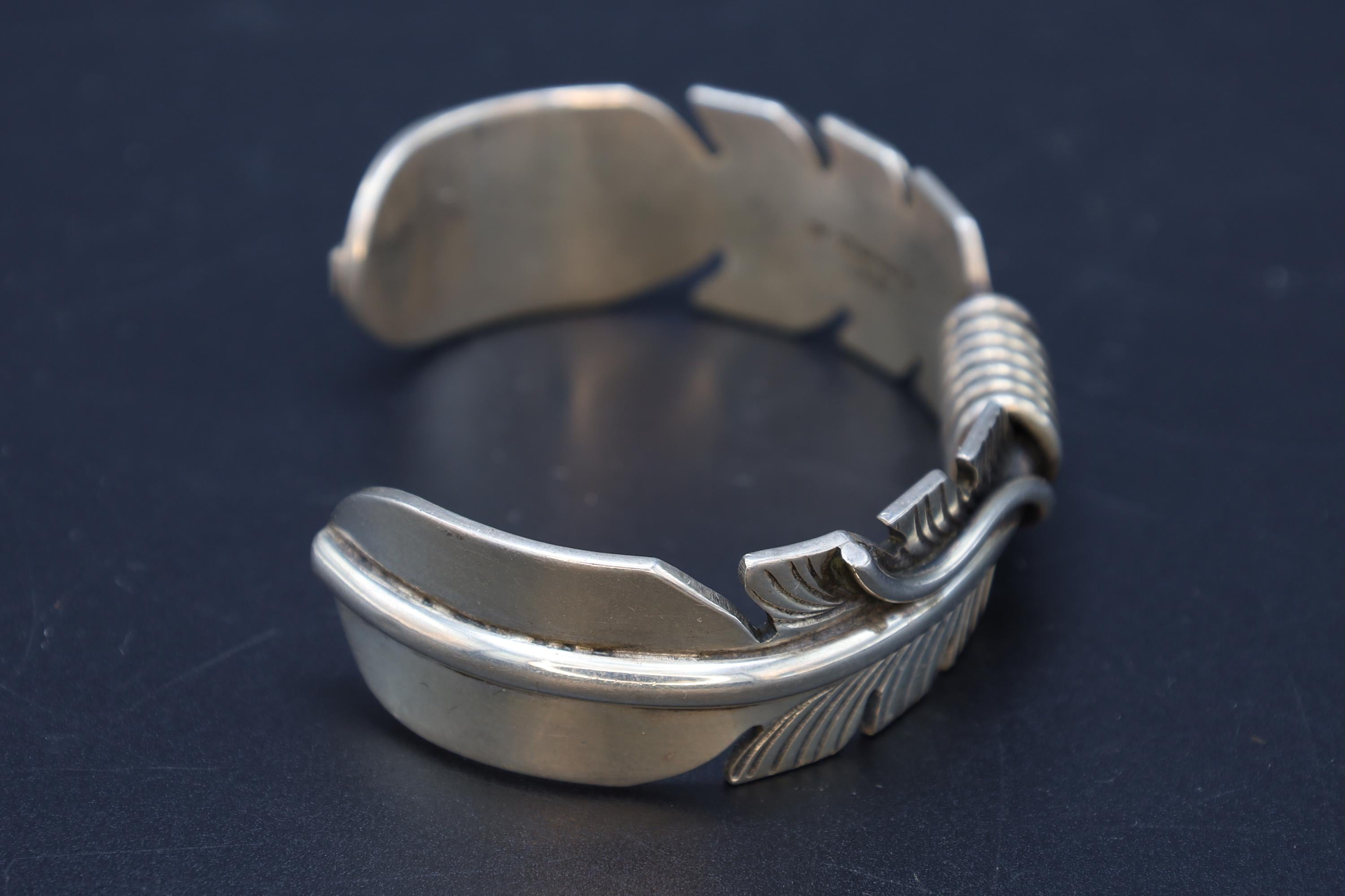 Navajo Mike Thomas Jewelry, Cuff Bangle Made Out Sterling Silver, Falcon Feathers, Southwestern Americana Fashion Accessories