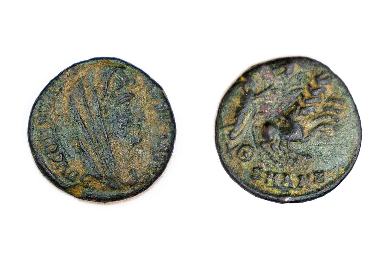 Ancient 4th Century AD Rome, Bronze Coin Of Emperor Constantine I, Deification Issue The Quadriga Chariot, Numismatics