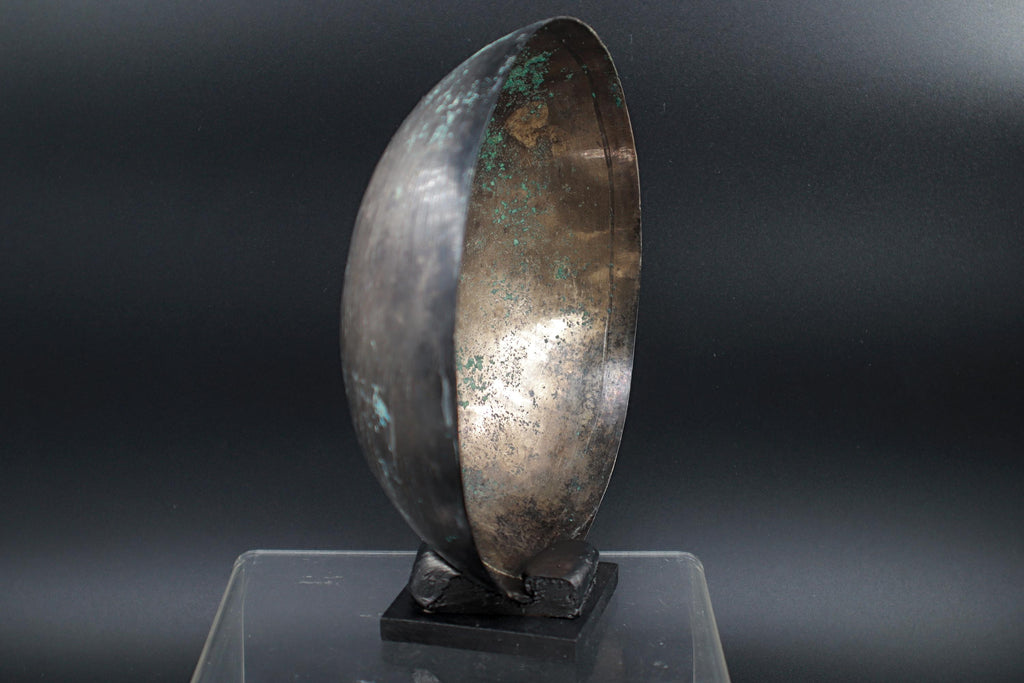 Ancient Near East, Sasanian Empire, Dated As Between The 3rd To 7th Century CE. A Simple Manufacture Bronze Bowl Or Phiale, Antiquities Art