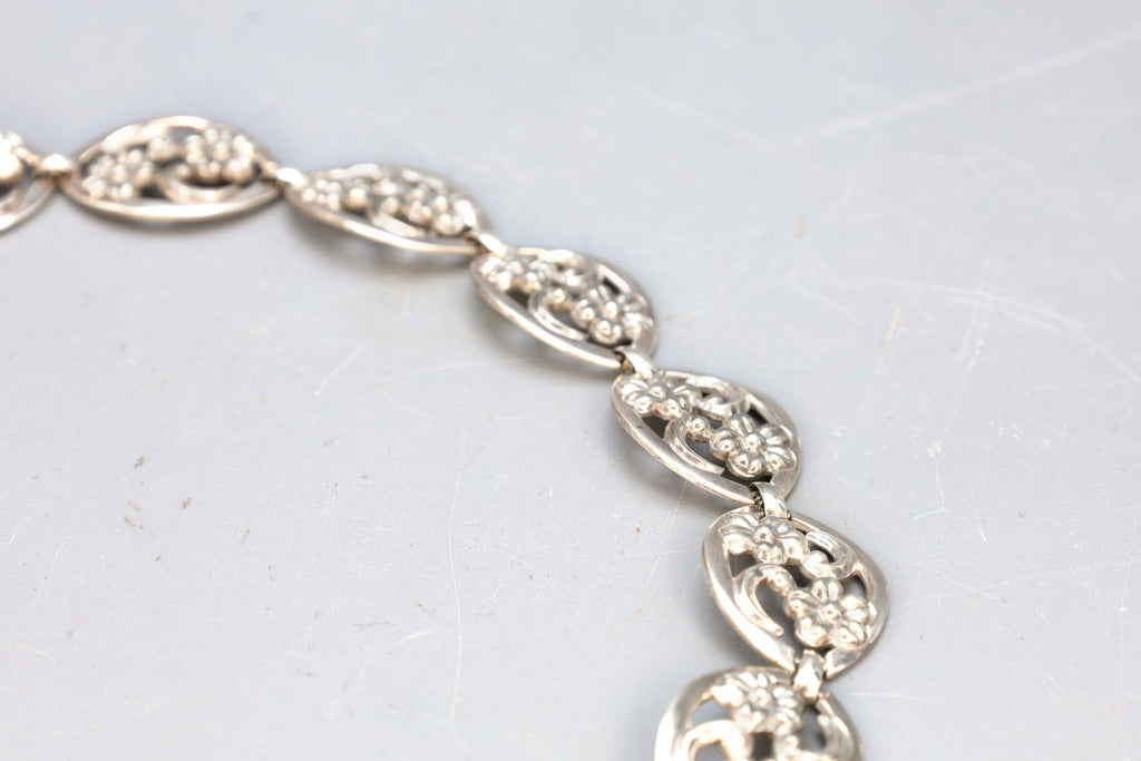Panel Necklace With Flowers By Sterling WRE Richards, A Vintage 1950s American Jewelry, Oval Cut Out Links, Retro Fashion Accessories