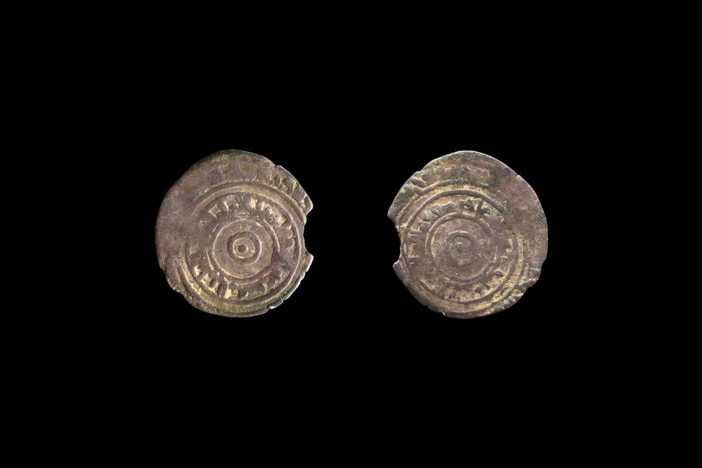 Medieval Egypt, Fatimids, al-Aziz Billeh, Fractional Value Of Half Dirham, Silver Coin With Arabic Calligraphy. Numismatics Collectibles