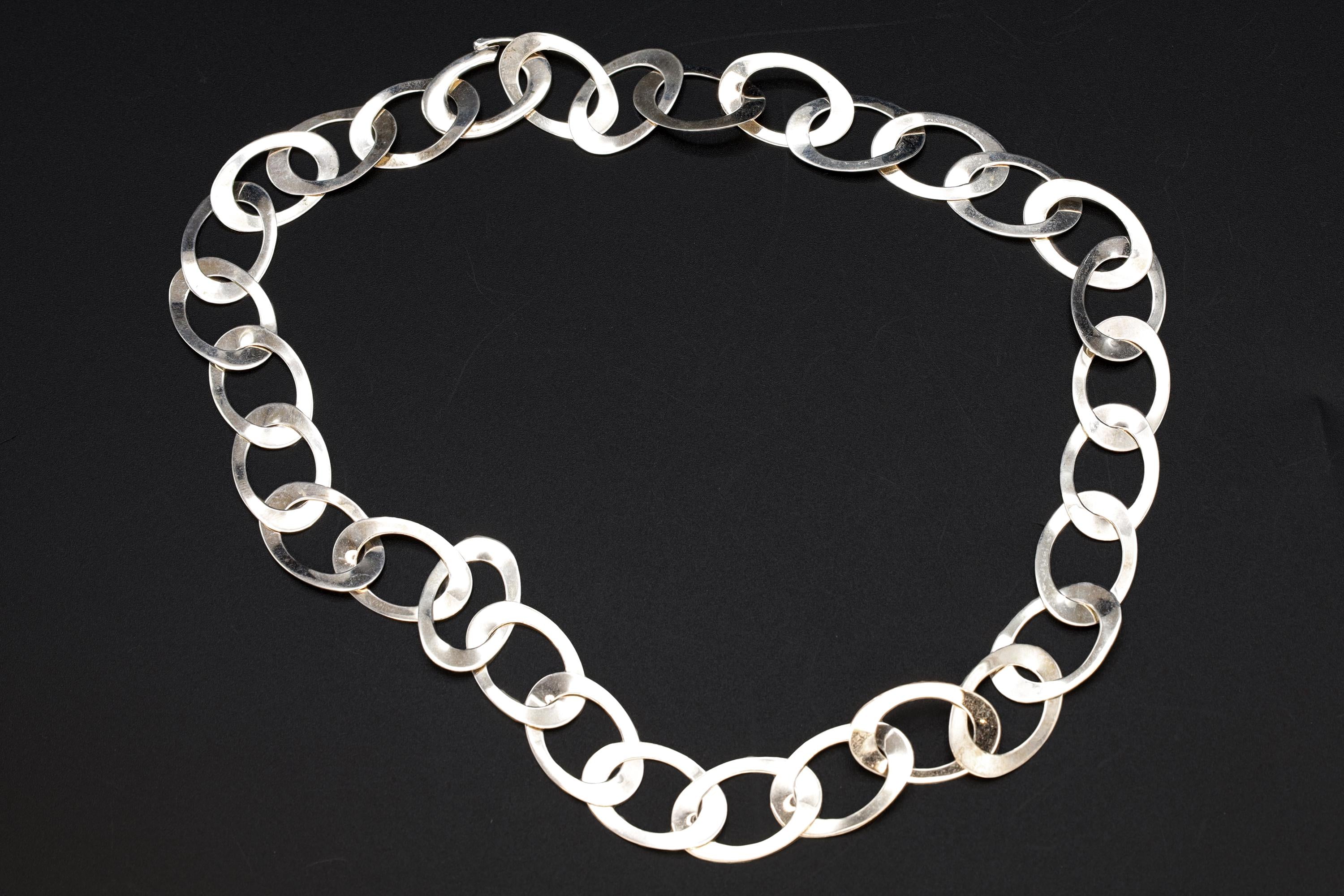 Contemporary Womens Jewelry, A 925 Sterling Silver Flat Link Chain, Collar 18 inches Length, Retro Vintage 1990s Fashion Accessories