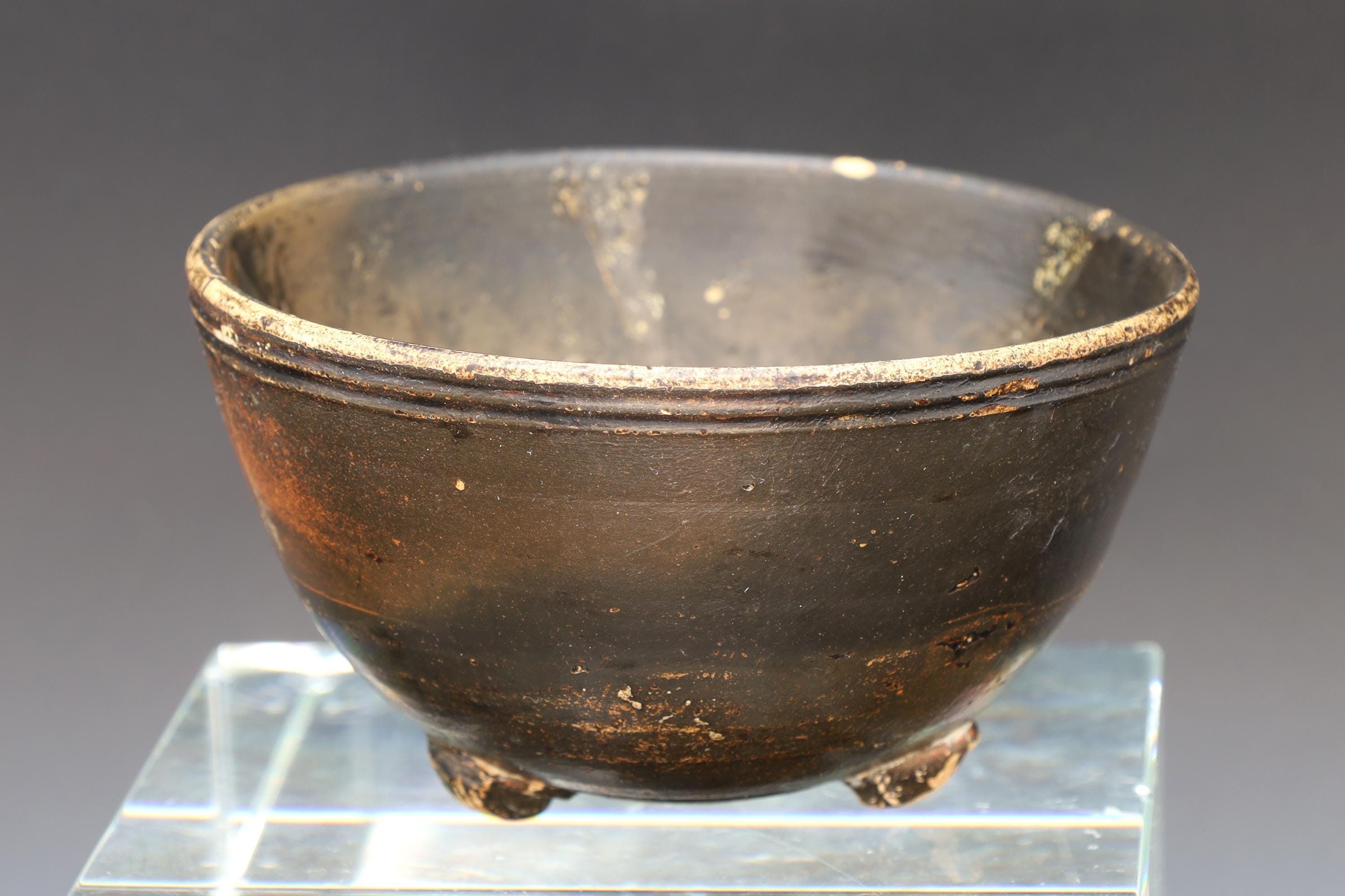 Antiquities, Circa 4th Century BC Magna Graecia Blackware Pottery Bowl, Ancient Greek Ceramics A Footed Trypod Patera Cup, Rare Collectibles