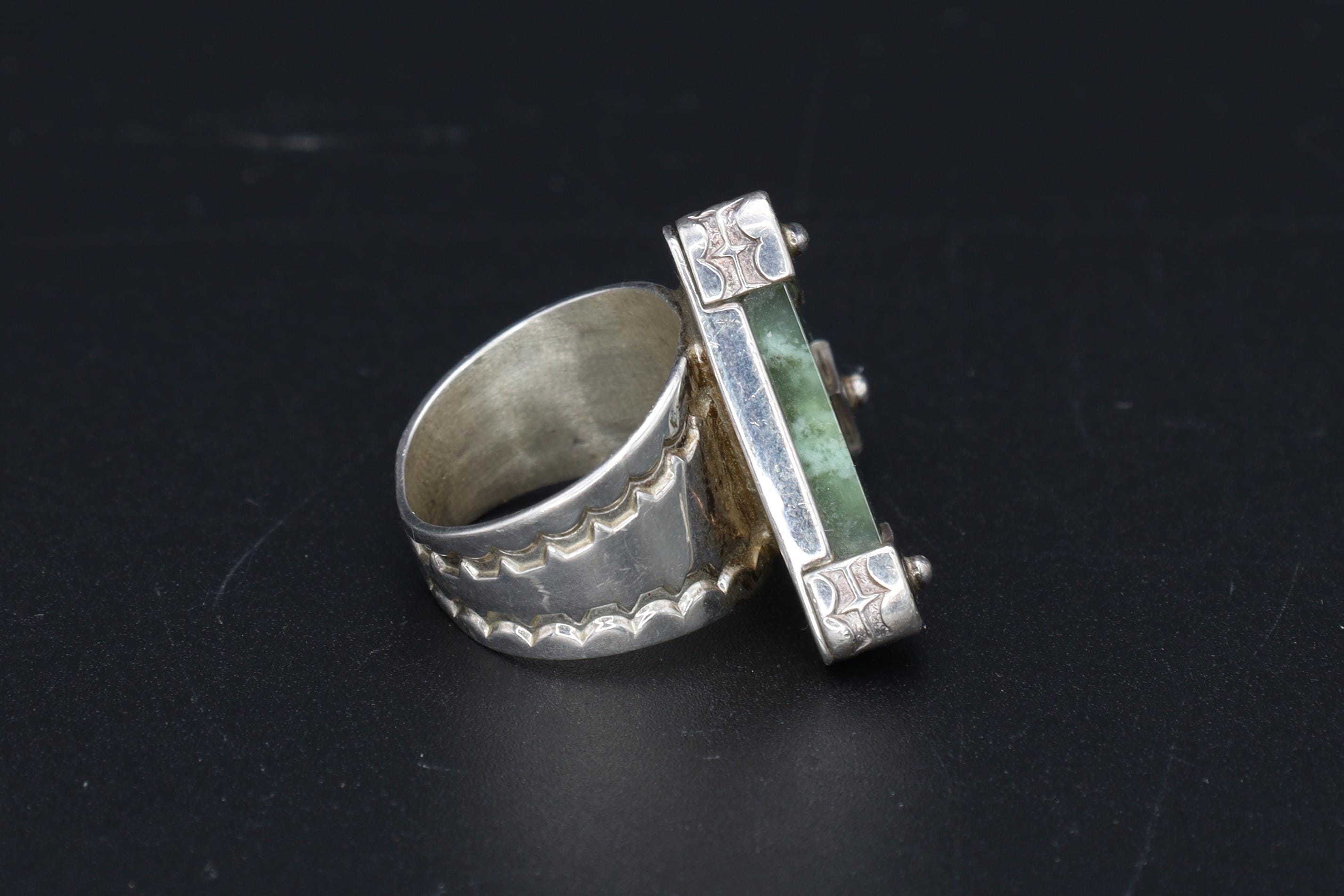 Desert Rose, Jay King Jewelry, Statement Ring Size 5 1/2 USA Charts, Sterlign Silver And Jadeite Nephrite, Triangle Shaped, Post Modern Art