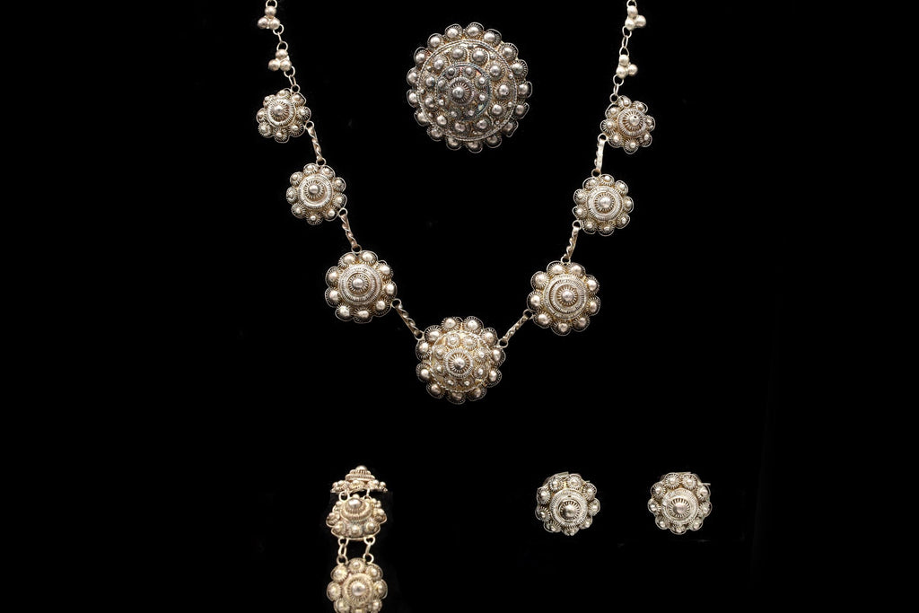 Art Deco Parure Jewelry Set Made With 950 Sterling Silver In Mexico, Cannetille Etruscan Flowers Pattern, Handmade Fashion Accessories
