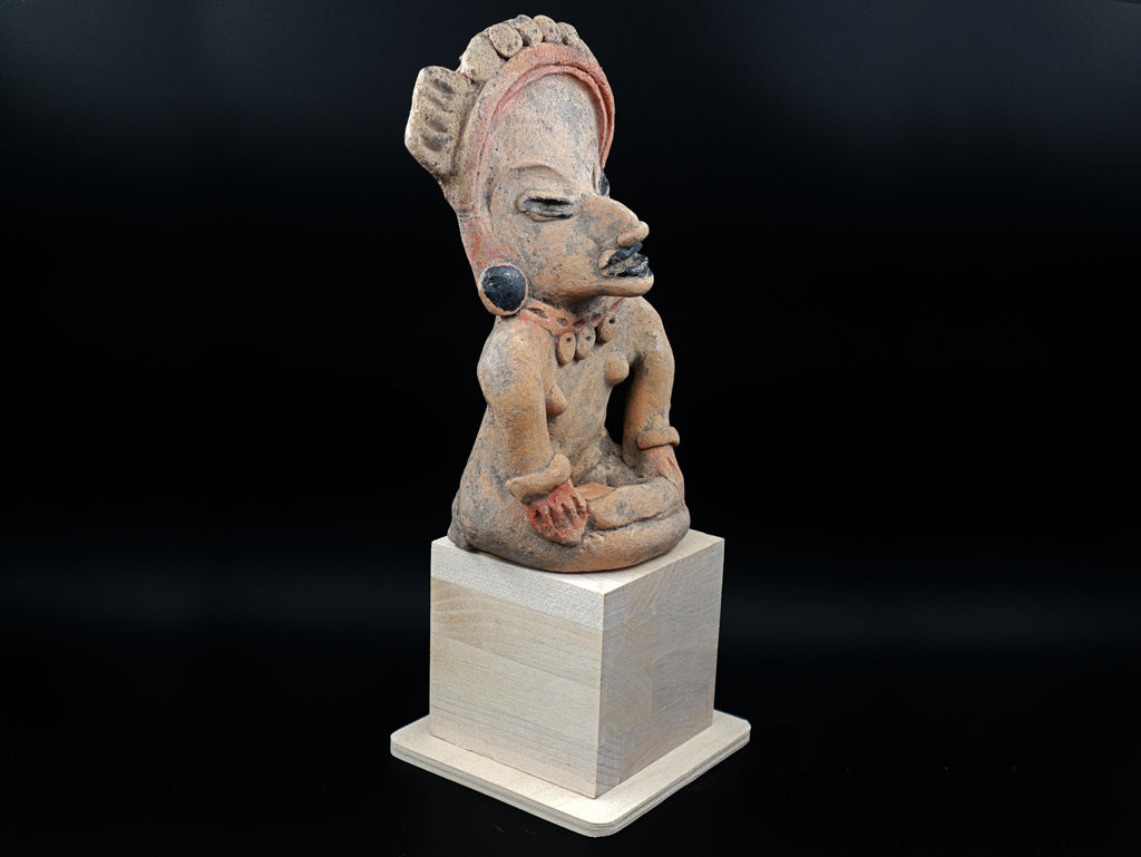 Ancient Pre Columbian Veracruz Pottery Female Sitting Figure, Remojadas Type Dated As Between 400 to 600 AD, Eastern Mexico, Mesoamerica Art