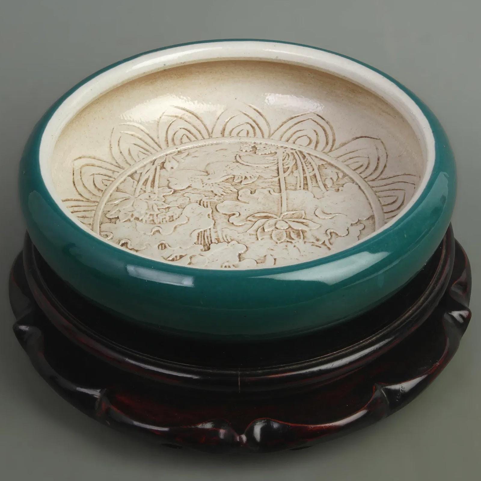 Antique 1900s Peacock Dark Green Glazed Inner Carved Porcelain Brush Washer,  Flower Pot In A Qing Dynasty Style, Oriental Home Decoration