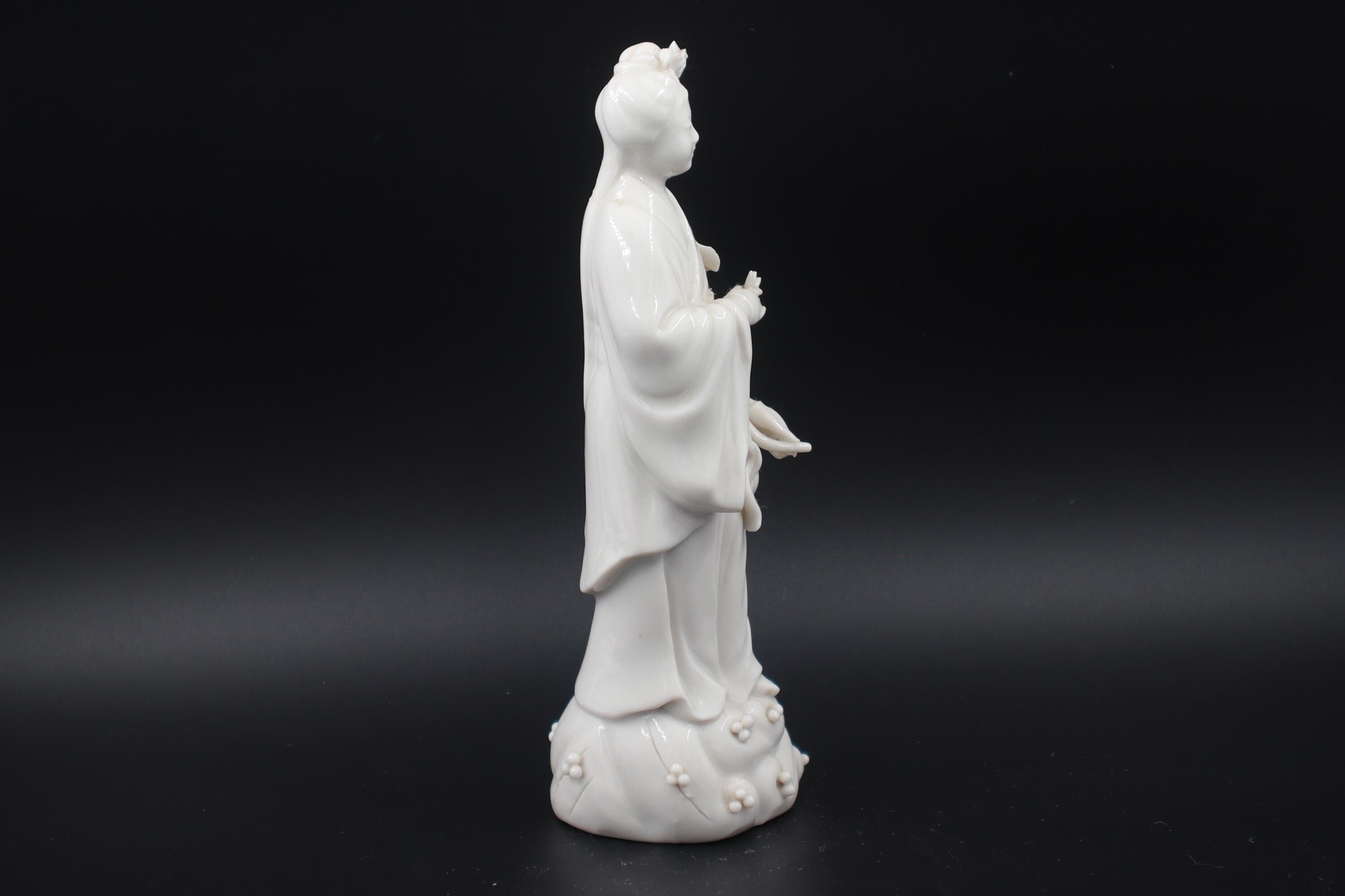 Antique Early 20th Century Dehua, Blanc De Chine Porcelain Statuette Of Guanyin, Female Bodhisattva, Asian Folk Religions, Buddhism Decor