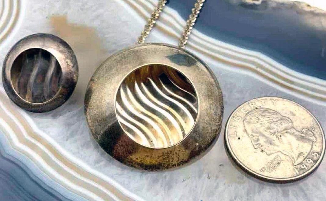 Vintage Sterling Silver Modernist Jewelry Set, Pendant Necklace And Earrings, Wavy Disc, Shadowbox Like Design, Retro Fashion Accessories