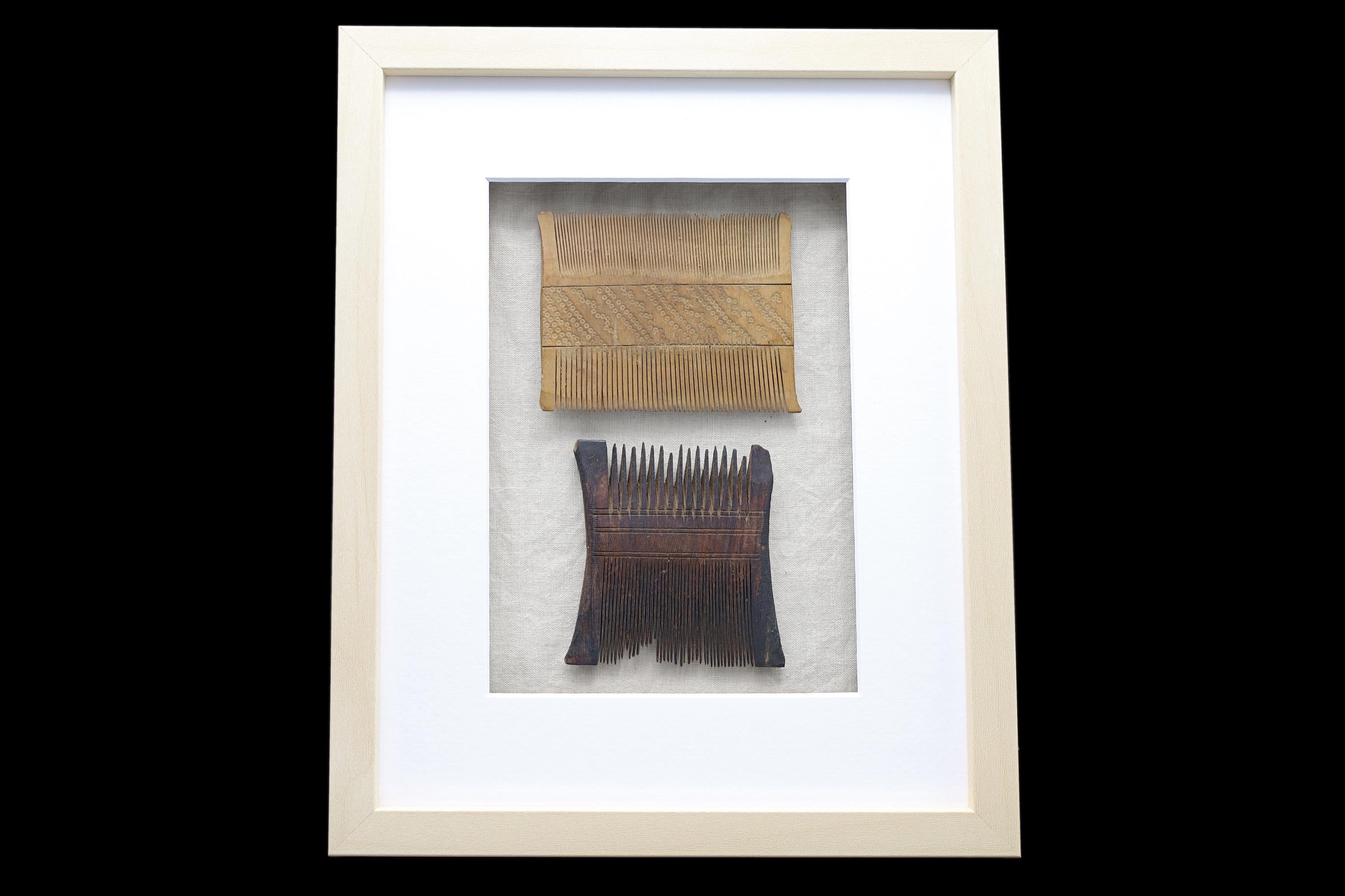Colonial India, Circa 1920s Hand Carved Wood Combs From Rajasthan Gipsy Tribesmen, Kalbelia, Framed And Read To Hand On Wall, Bathroom Decor