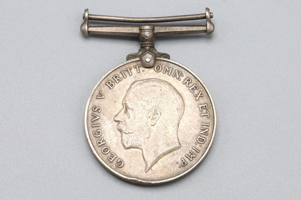Great Britain A 1918 King GEORGE V War Silver Medal Military Collectibles WWI Collectibles UK