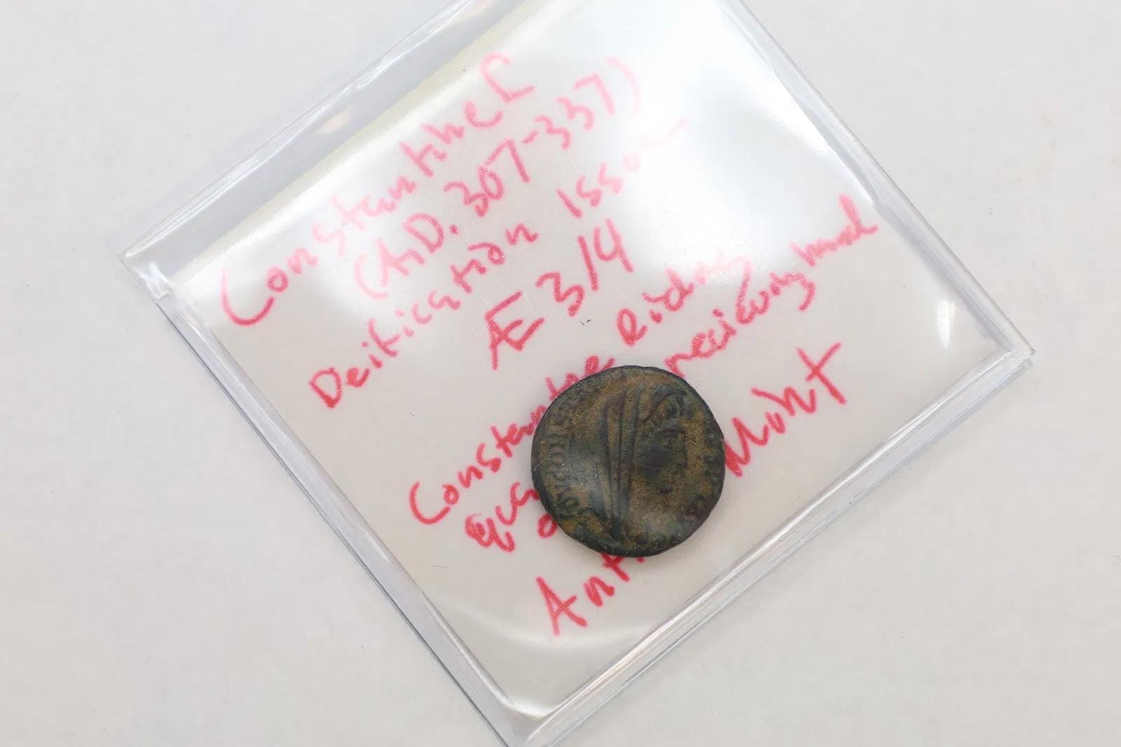 Ancient 4th Century AD Rome, Bronze Coin Of Emperor Constantine I, Deification Issue The Quadriga Chariot, Numismatics