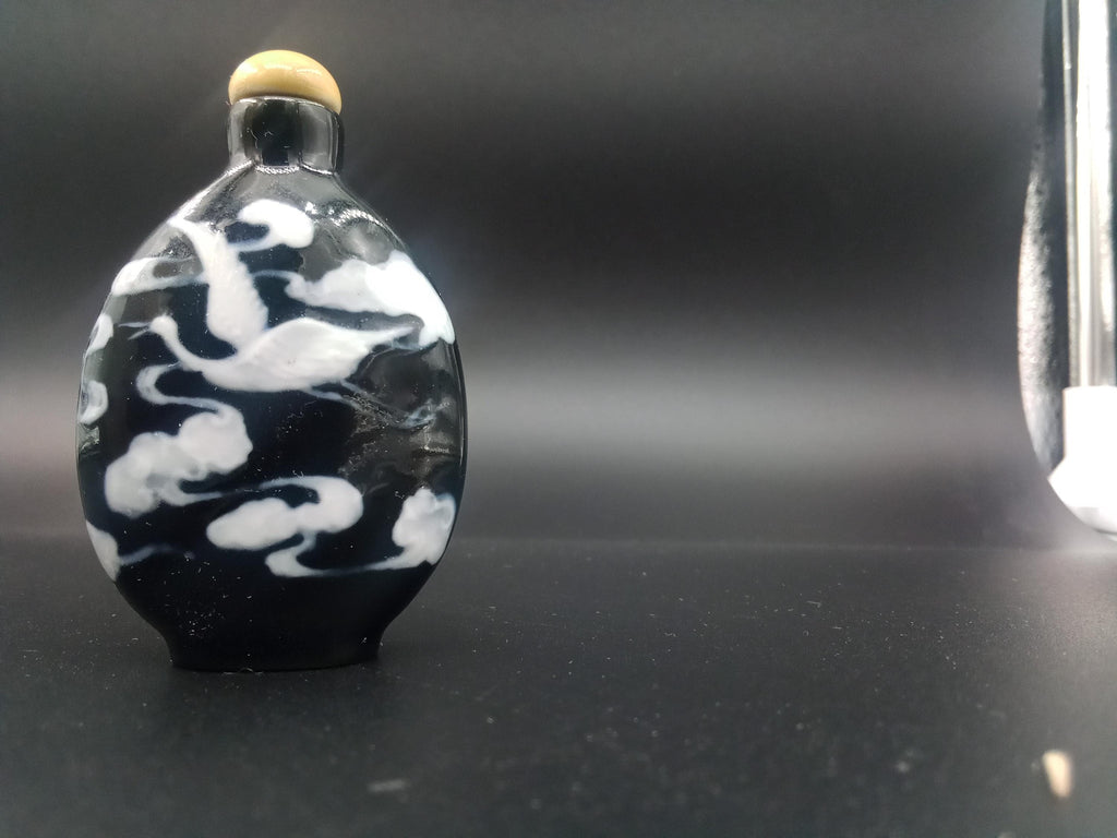 Antique Mid 19th Century Snuff Bottle Black And White Peking Glass With Crane Birds, Good Luck, Asian Oriental Arts, Tobacciana