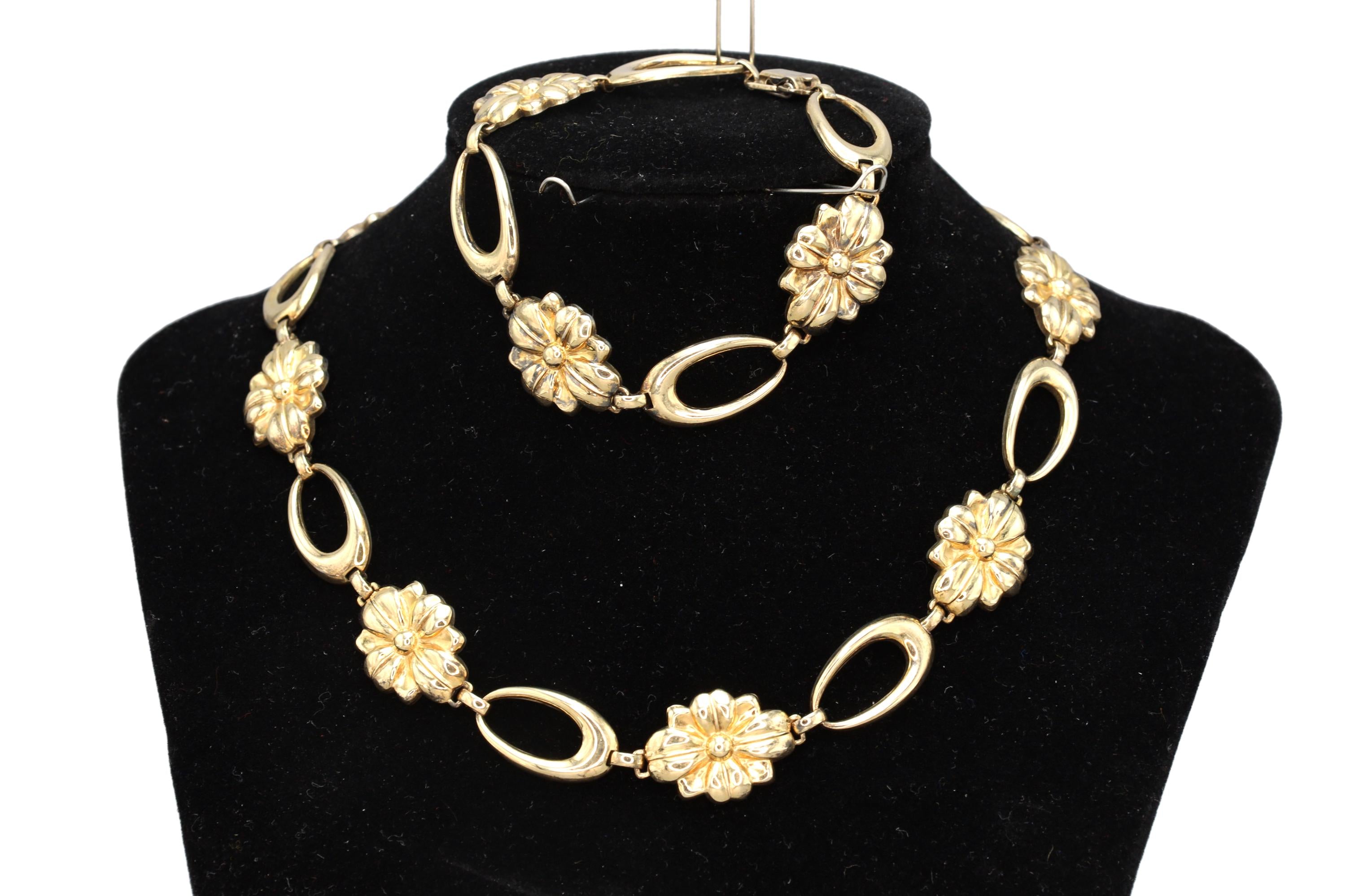 Jewelry Set By Sterling Symmetalic, Necklace And Bracelet, Vintage 1950s American Jewelry, Oval Flower Links, Retro Fashion Accessories