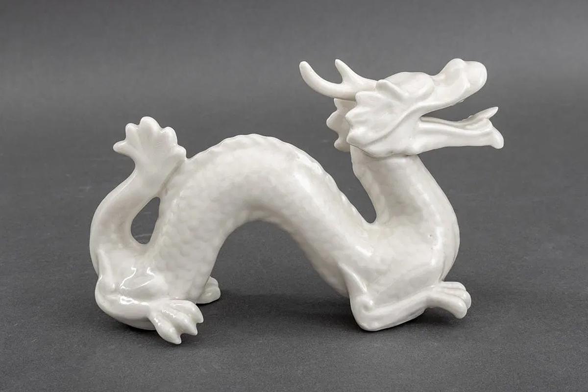 Japanese White Glazed Porcelain Dragon Figure, Small Sculptures Of Chinese Zodiac Sky Serpents Loong, Asian Mythology, Blanc De Chine
