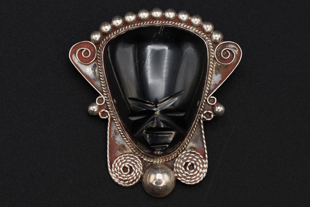 Art Deco Jewelry From Mexico, A Mid Century Brooch Pin On Neo Aztec Design, Sterling Silver And Carved Black Onyx, Retro Ethnic Fashion Art