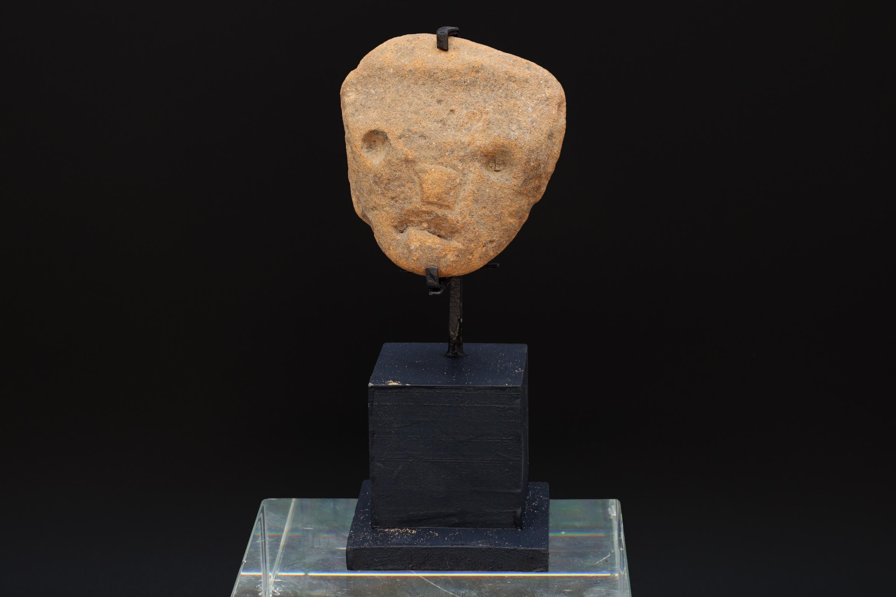 Ancient Huastec Head Figure, Circa 300 AD Panuco River Area Style, Veracruz Pre-Columbian Ceramic Idol Figure On Stand, PreHispanic Mexico