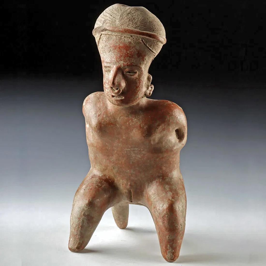 Ancient Ameca Style, Pre-Columbian Ceramic Figure Statuette. West Mexico, Jalisco Shaft Tomb, Circa 300 BCE To 300 AD Antiquities