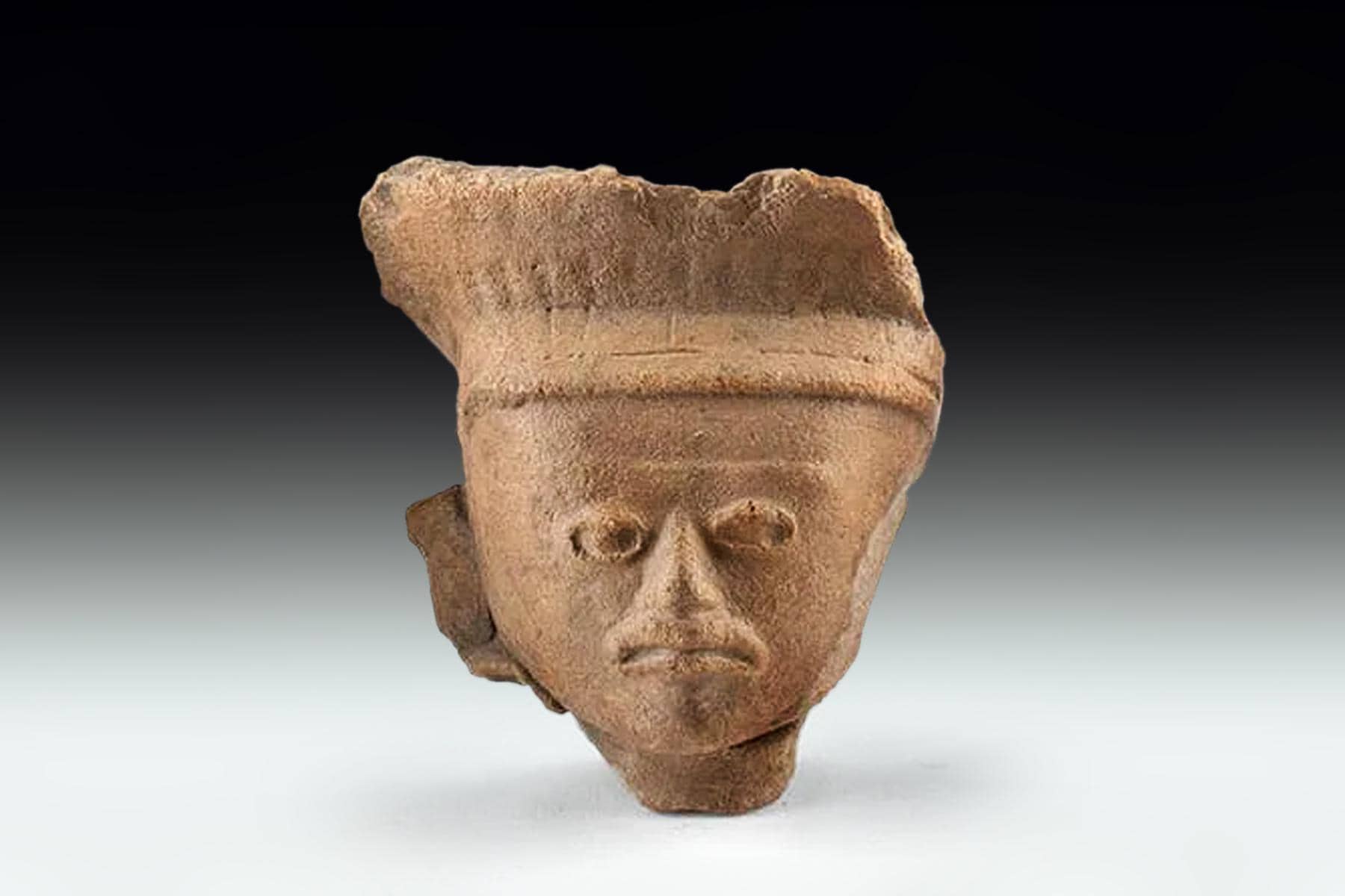 Ancient Pre-Columbian Veracruz Ceramic Head, Totonac Culture, Dated As Circa 800 AD, Code K-34 Mexican PreHispanic Antiquities And Art.