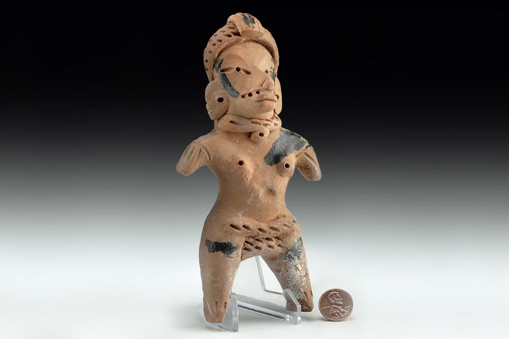 Ancient Pre Columbian Veracruz Pottery Female Standing Figure, Remojadas Type Dated As Between 400 to 600 AD, Eastern Mexico Mesoamerica Art
