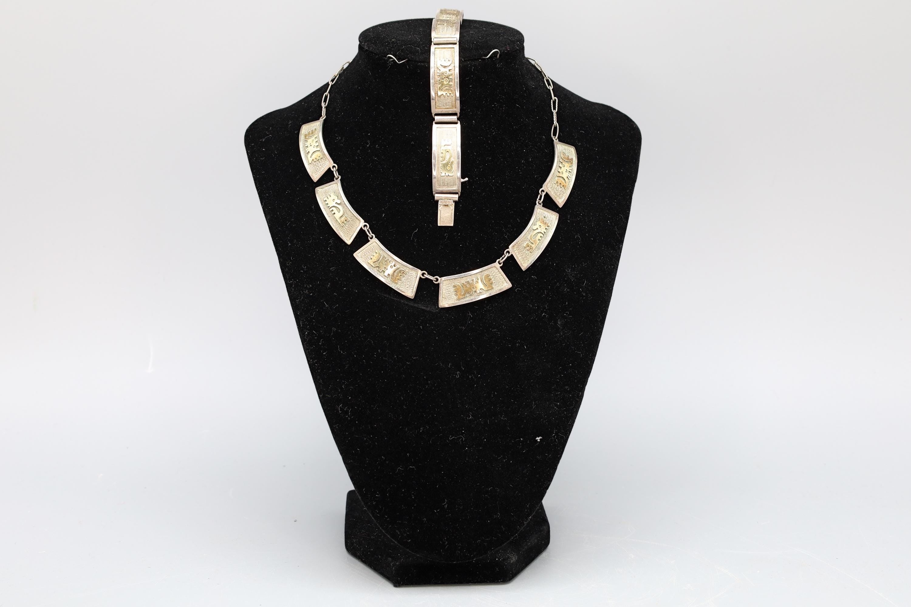 Vintage 1950s Jewelry Set, Inca Quechua 900 Silver And 18 karat Yellow Gold With Hallmarks, Necklace And Bracelet, Art Deco Fashion