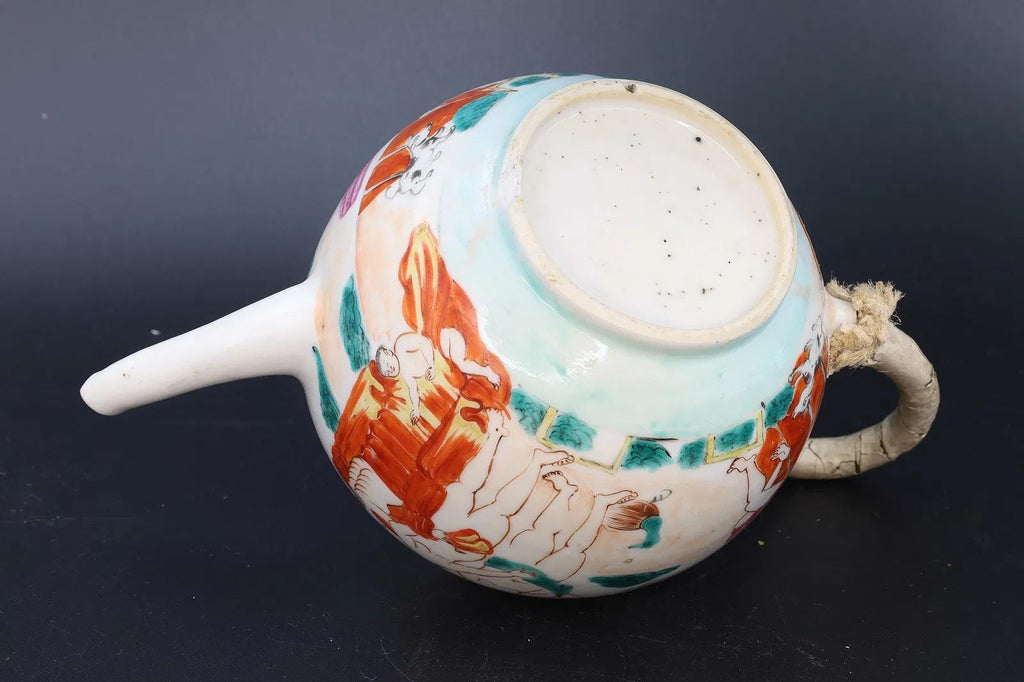 Antique 18th Century Canton Chinese Exports, A Semi Porcelain Tea Pot With Unusual Repairs, Museography Interest, Rare Work Of Restoration